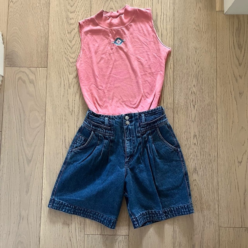 90s Vintage High-waisted denim shorts